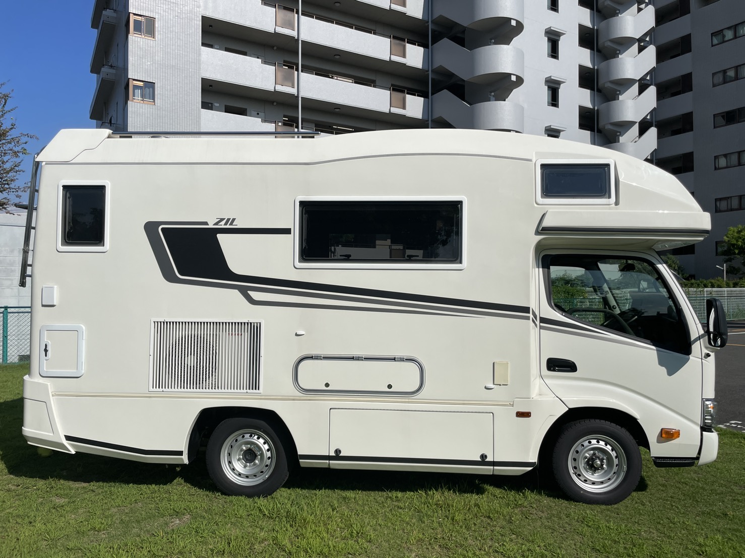 ZIL ジル）